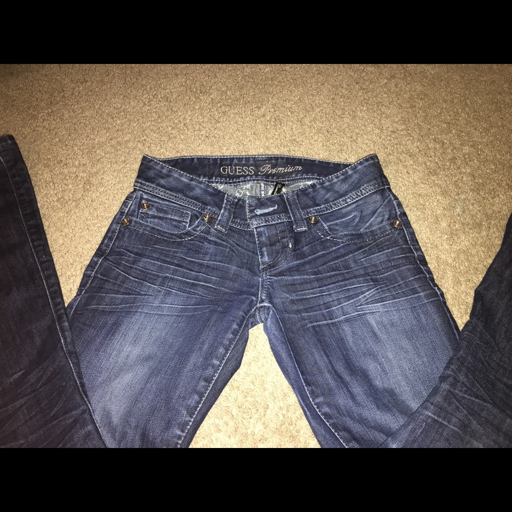 Guess Jeans - Picture 2 of 2