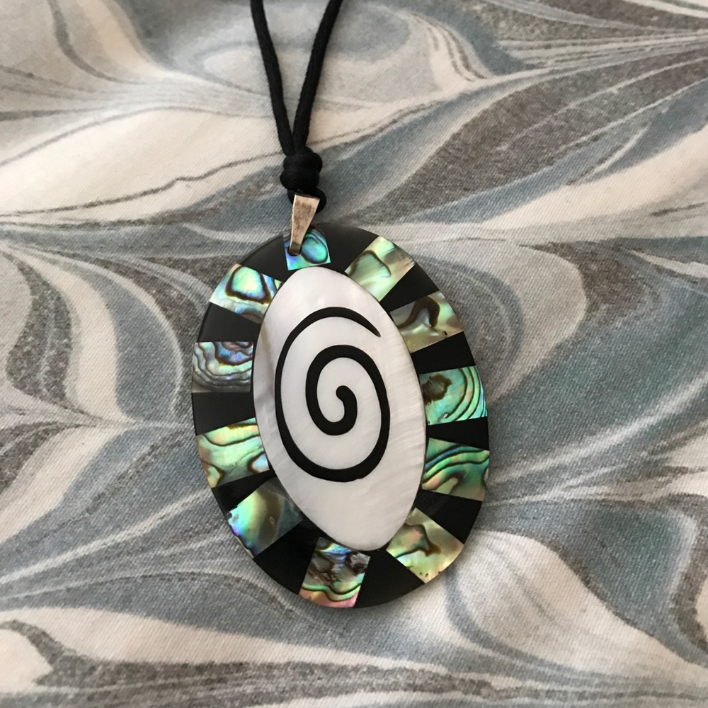 Abalone shell Choker Necklace