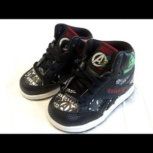 NEW Reebok Avengers high-tops  toddler size 5