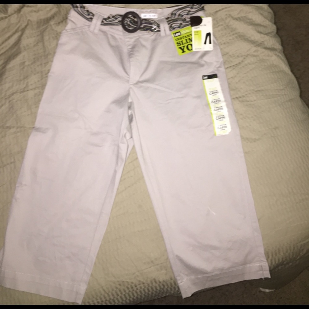 Capri pants