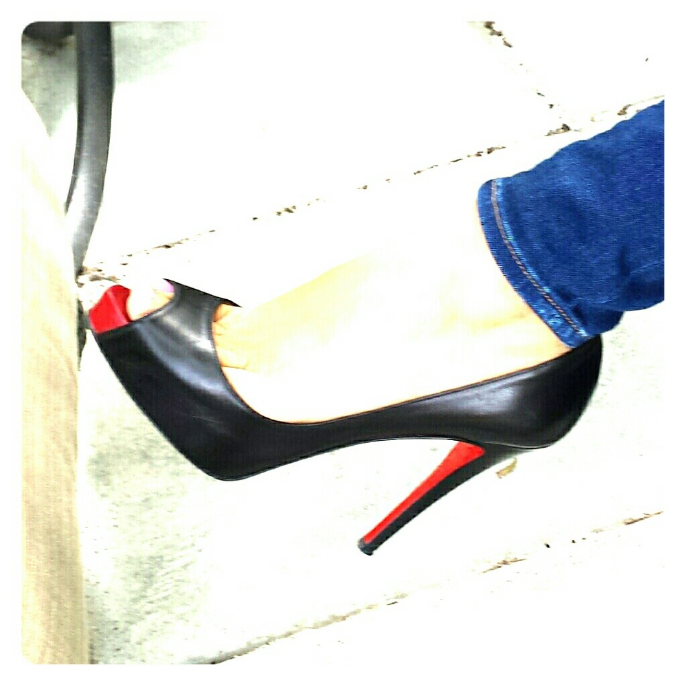 Christian Louboutin "Very Prive" 120mm