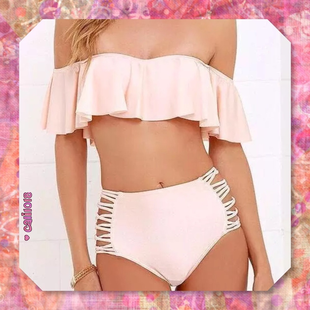 JUST IN🆕Pink Ruffle Off Shoulder Retro Swimsuit - Picture 2 of 7