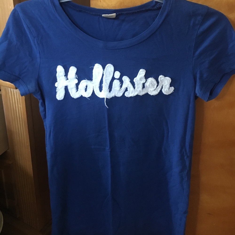 Hollister Tee