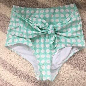Kortni Jeane tie front swimmer bottoms