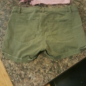 Army green H&m shorts