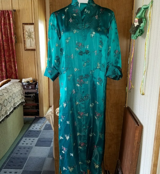gorgeous 100% silk robe vintage - Picture 2 of 6