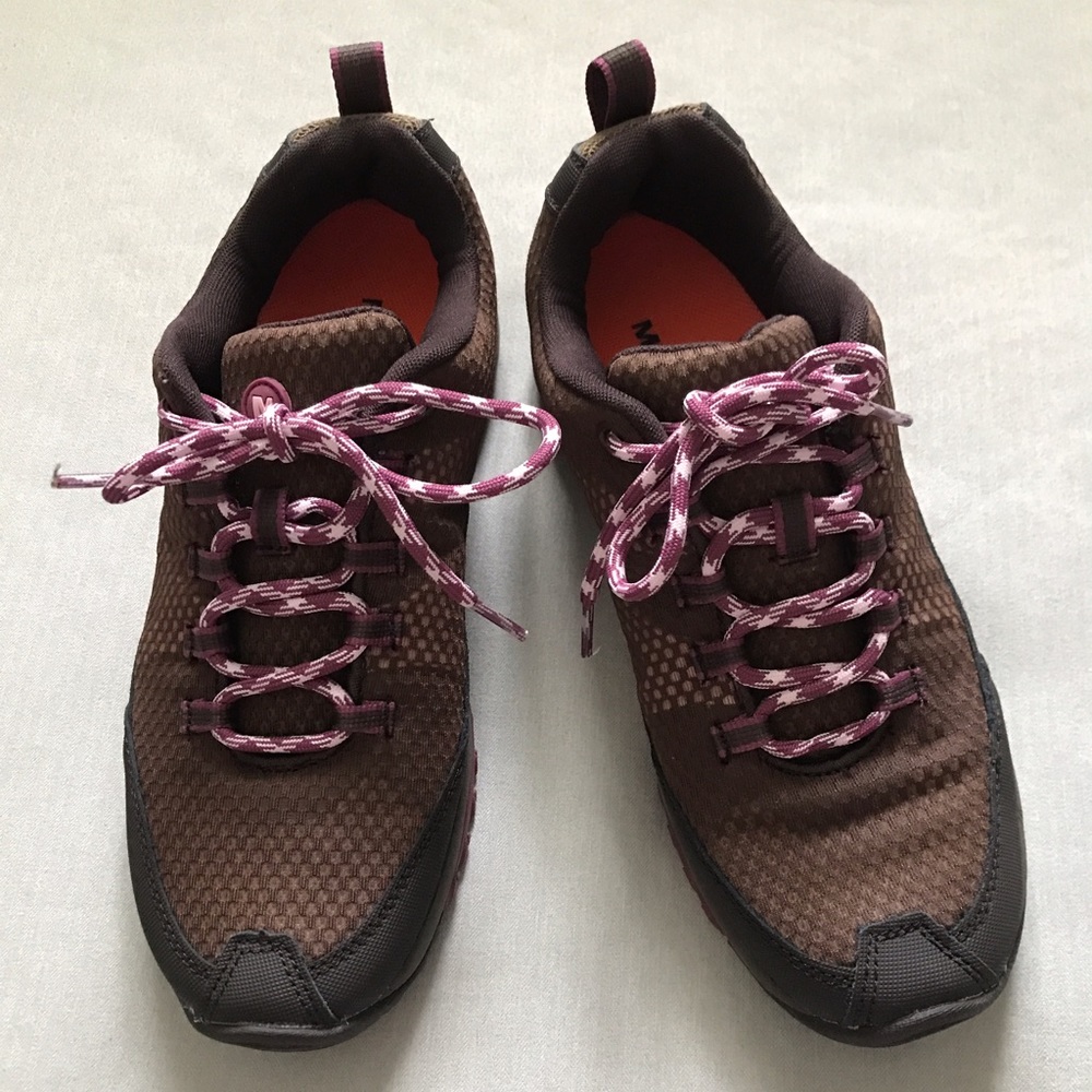 Merrell women's low top shoes - size 8