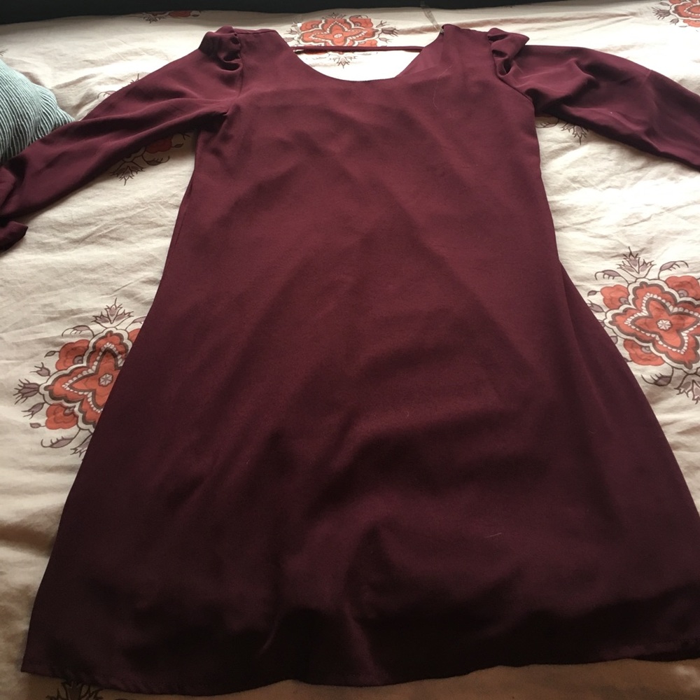 Maroon long sleeve dress