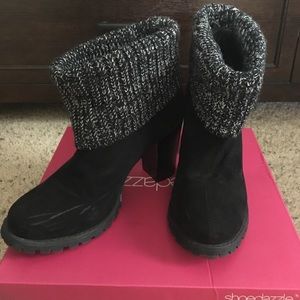 Size 9.5 black folder over fabric boots!