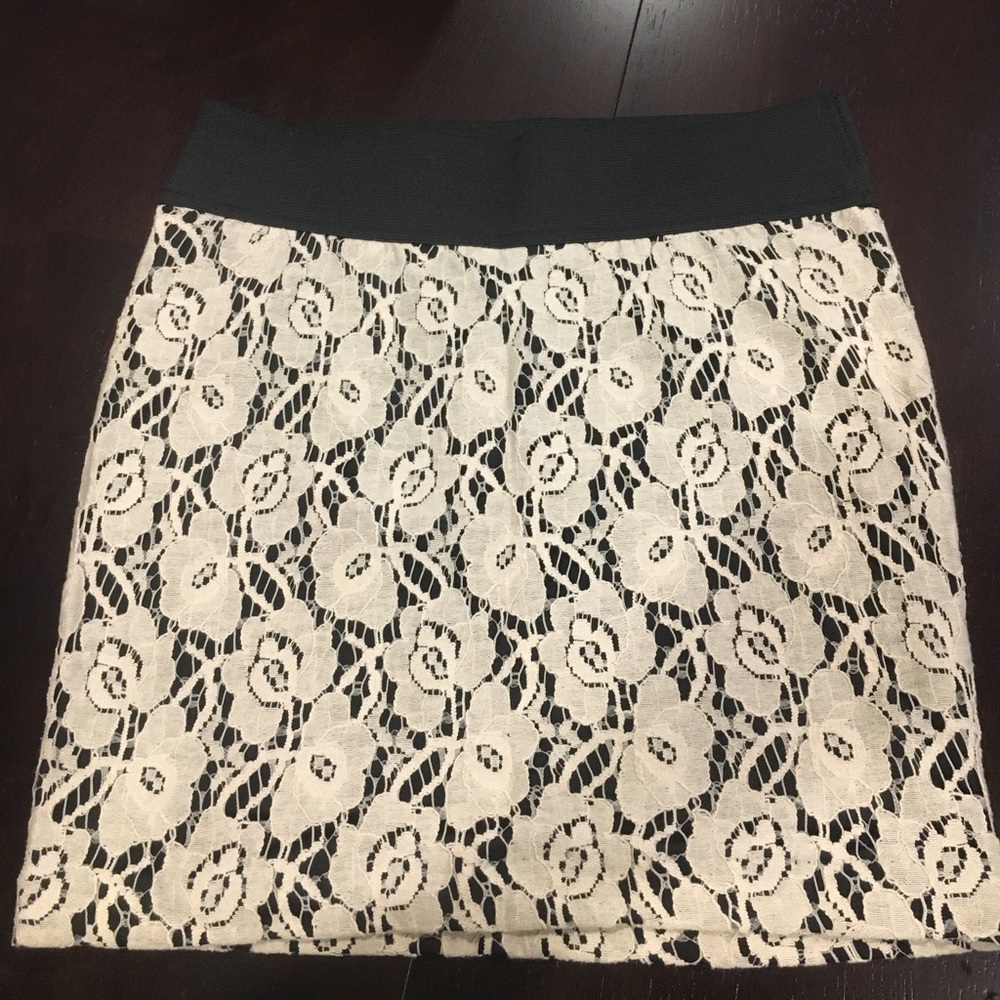 Cute skirt.. black and Cream lace
