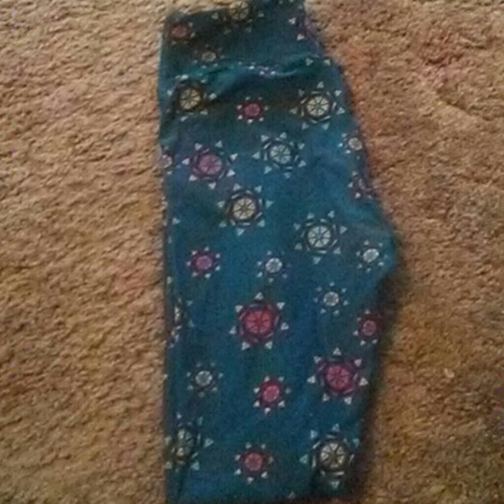 NWOT LuLaRoe Leggings