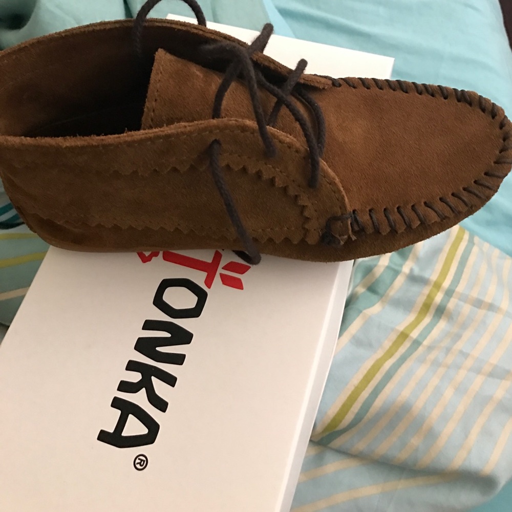 Like brand new pair of Minnetonka