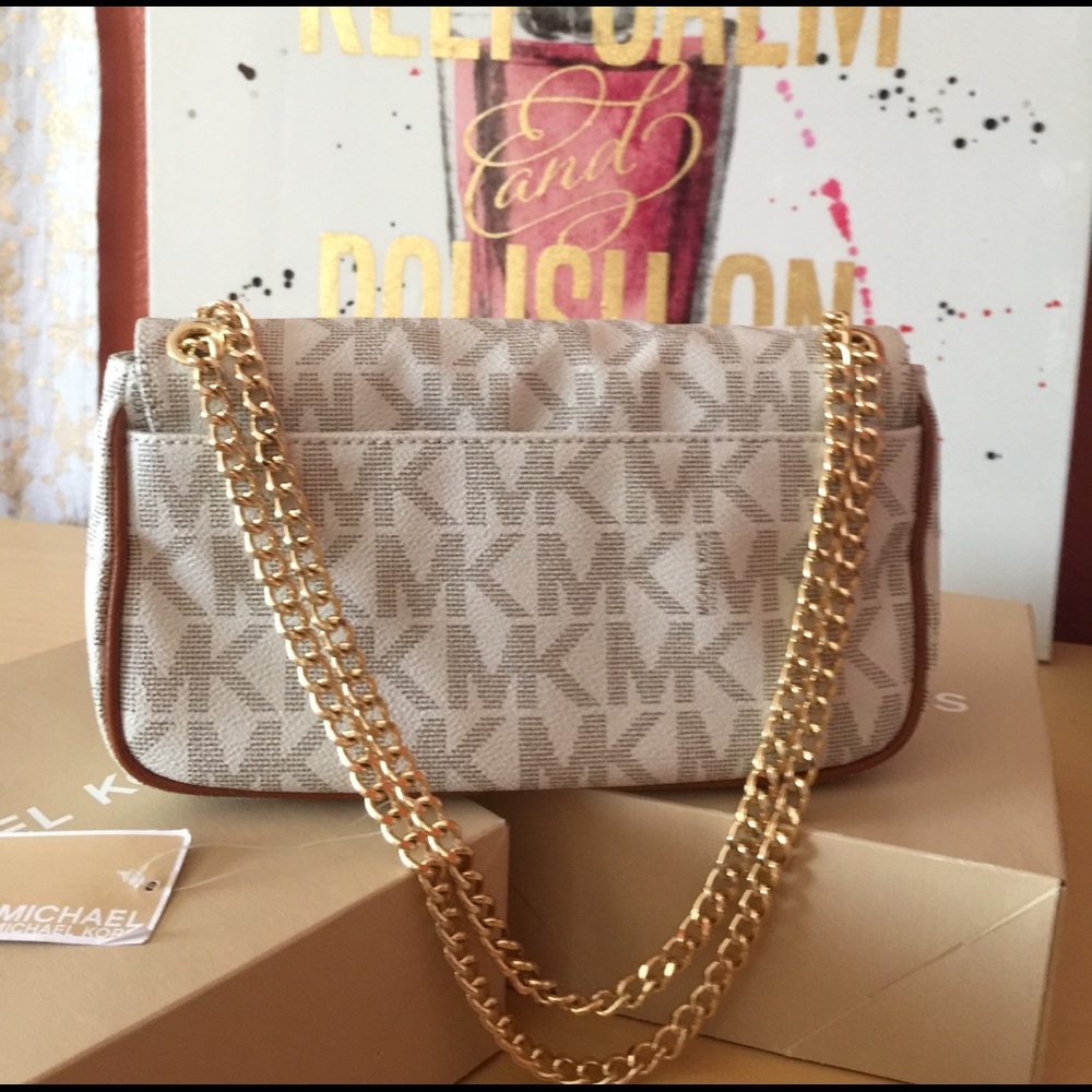 💯 % Authentic Michael Kors Shoulder Purse 👛 - Picture 2 of 6