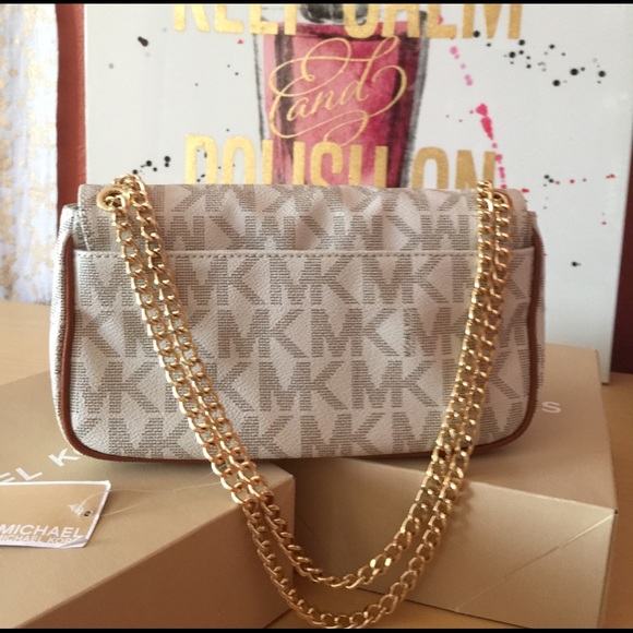💯 % Authentic Michael Kors Shoulder Purse 👛 - Picture 2 of 6