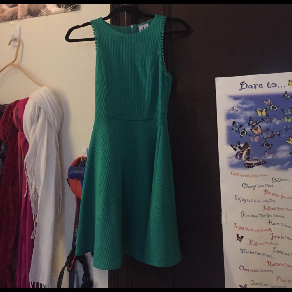 Green floral print mini dress!