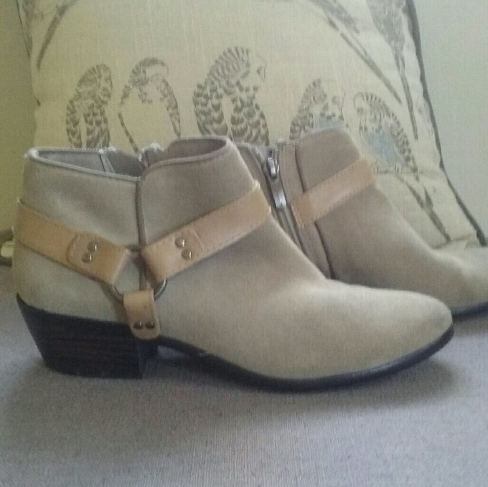 Sam Edelman Phoenix Taupe Boots 6.5