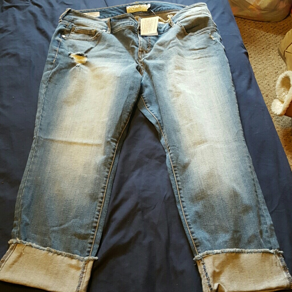 NWT torrid boyfriend Jean capri