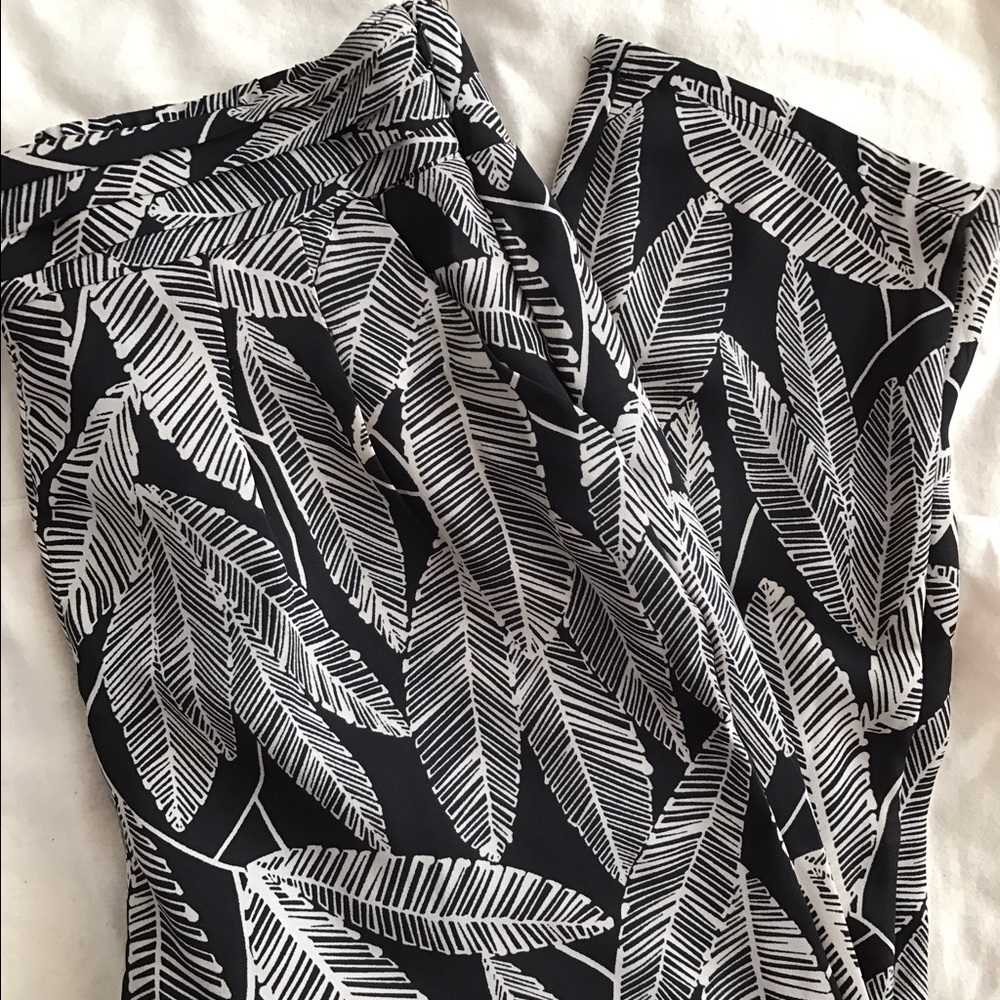 Forever 21 palm print pants