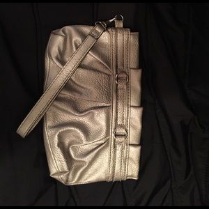 Wristlet bundle of 5