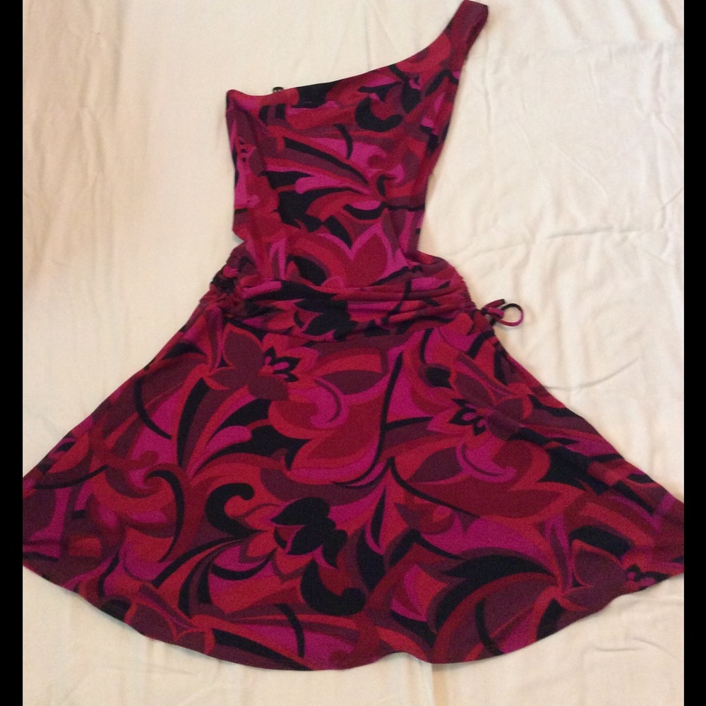 One shoulder pink/red/black dress