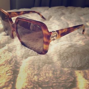 Tory Burch Light Tortoise Shell