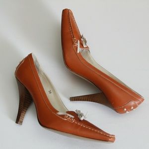 TODS pumpkin colored heels