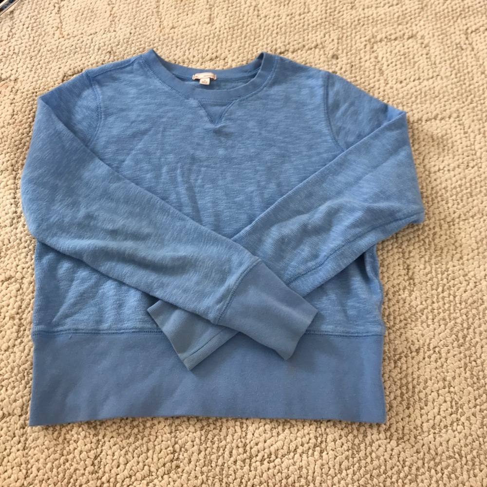 Gap sweater