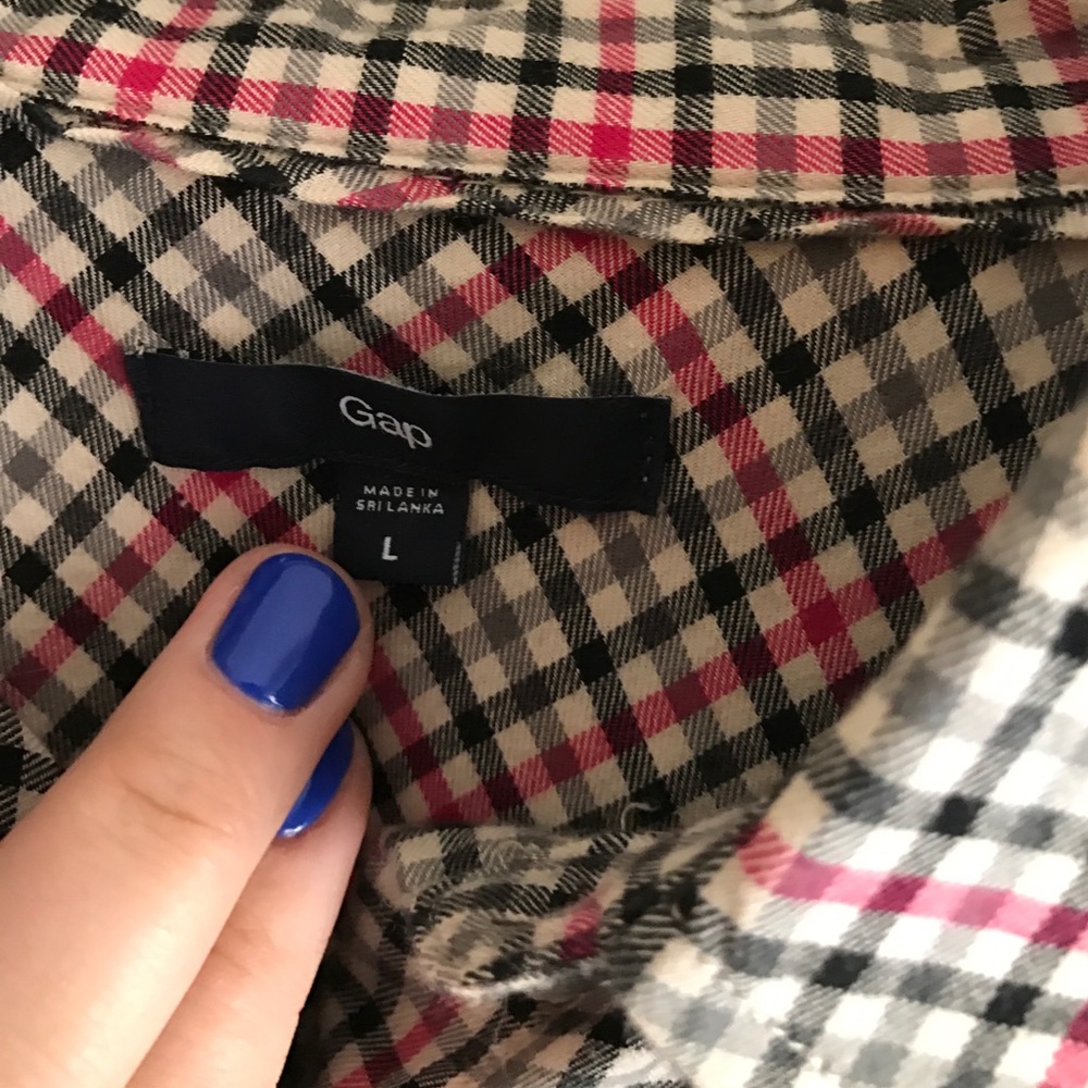 Gap button down plaid - Picture 2 of 3
