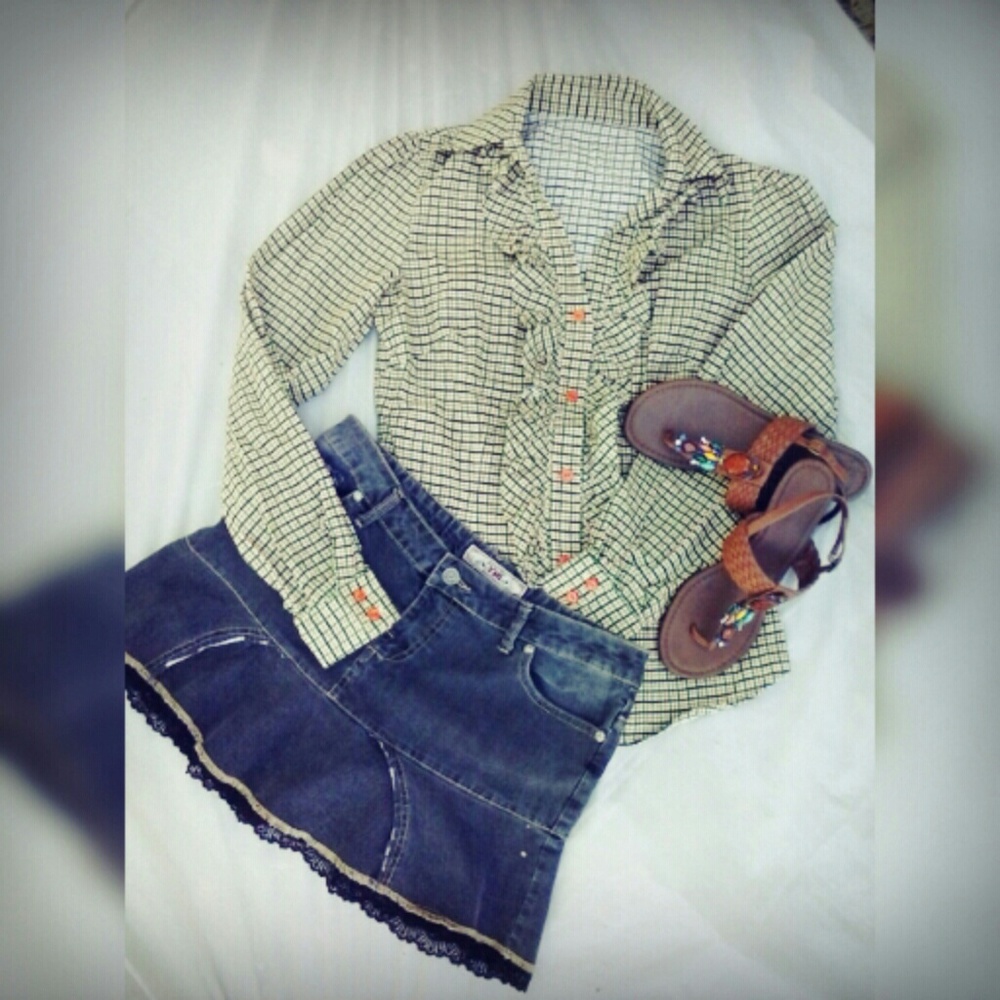 Lace mini/ruffled button up ( bundle or apart)