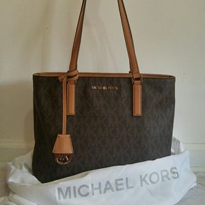MK Morgan Signature Medium Brown Tote