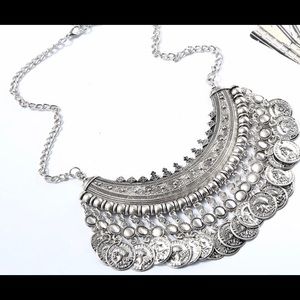 Tribal necklace