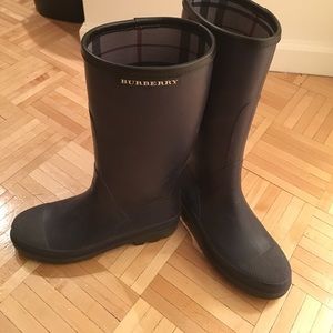 Blue Burberry rain boots gently worn