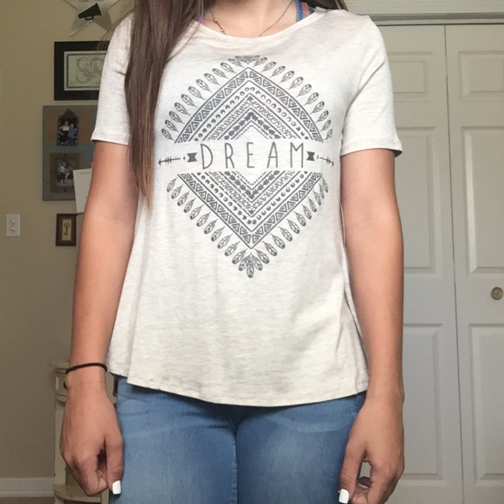 Juniors/Women's Medium size shirt
