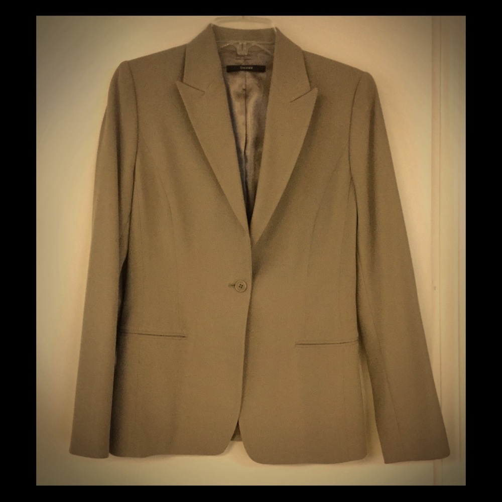 Tan Tahari Blazer