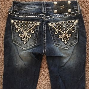 Size 25 Miss Me brand skinny jeans