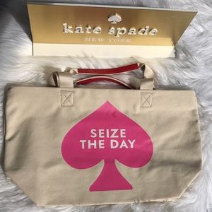 ♠️Kate Spade Canvas Tote♠️ ‼️20% off‼️