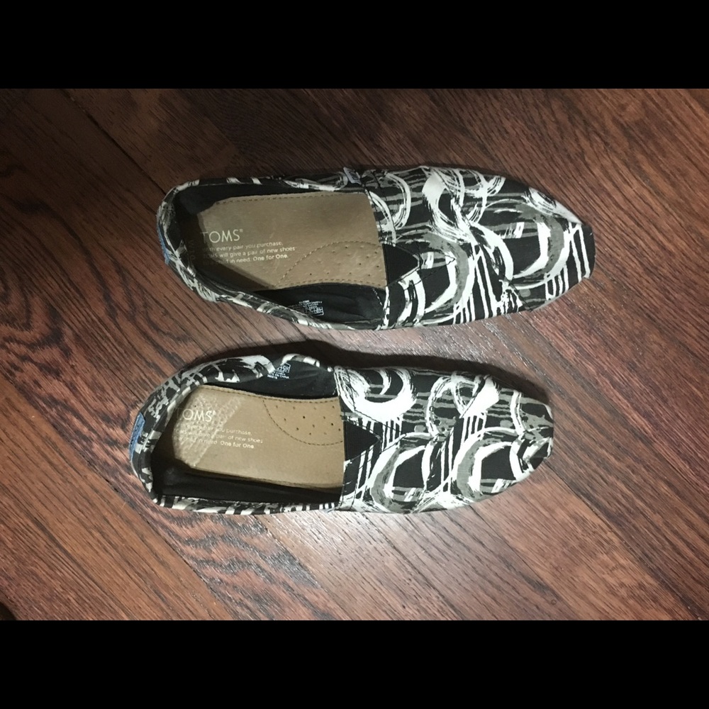 Toms