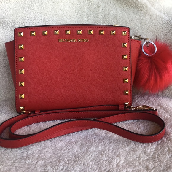 Michael Kors Handbags - Michael kors medium studded selma crossbody bag