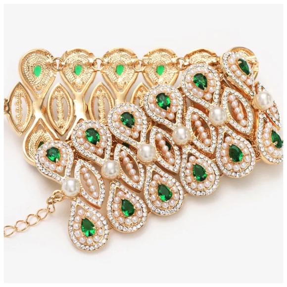 🌷 Swarovski Crystals Decia Bracelet - Picture 2 of 4