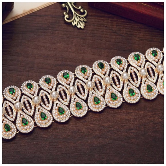 🌷 Swarovski Crystals Decia Bracelet - Picture 4 of 4