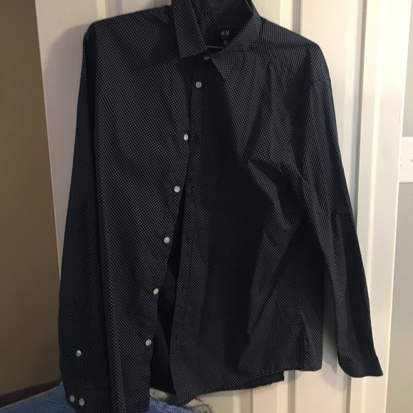 H & M Other - Two men's H &M dress shirts. Size XL