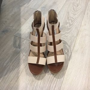 Steve Madden beige and brown wedges