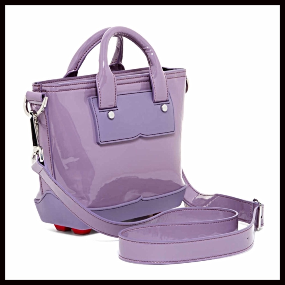 HUNTER ORIGINAL PATENT LEATHER CROSSBODY TOTE - Picture 2 of 8