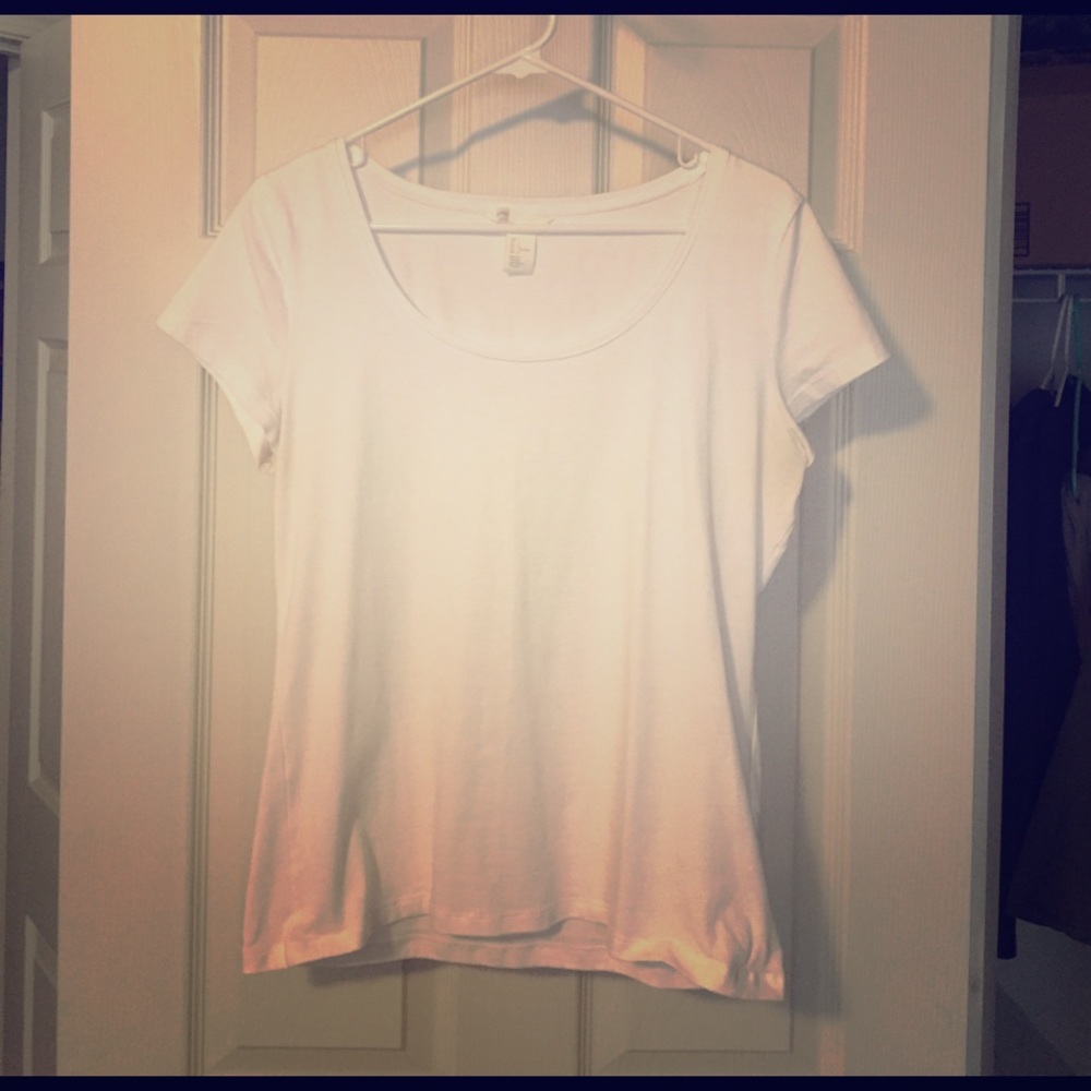 Basic white tee