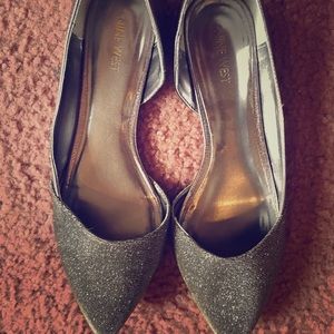 Nine West - Silver sparkly flats - WORN ONCE ⭐️