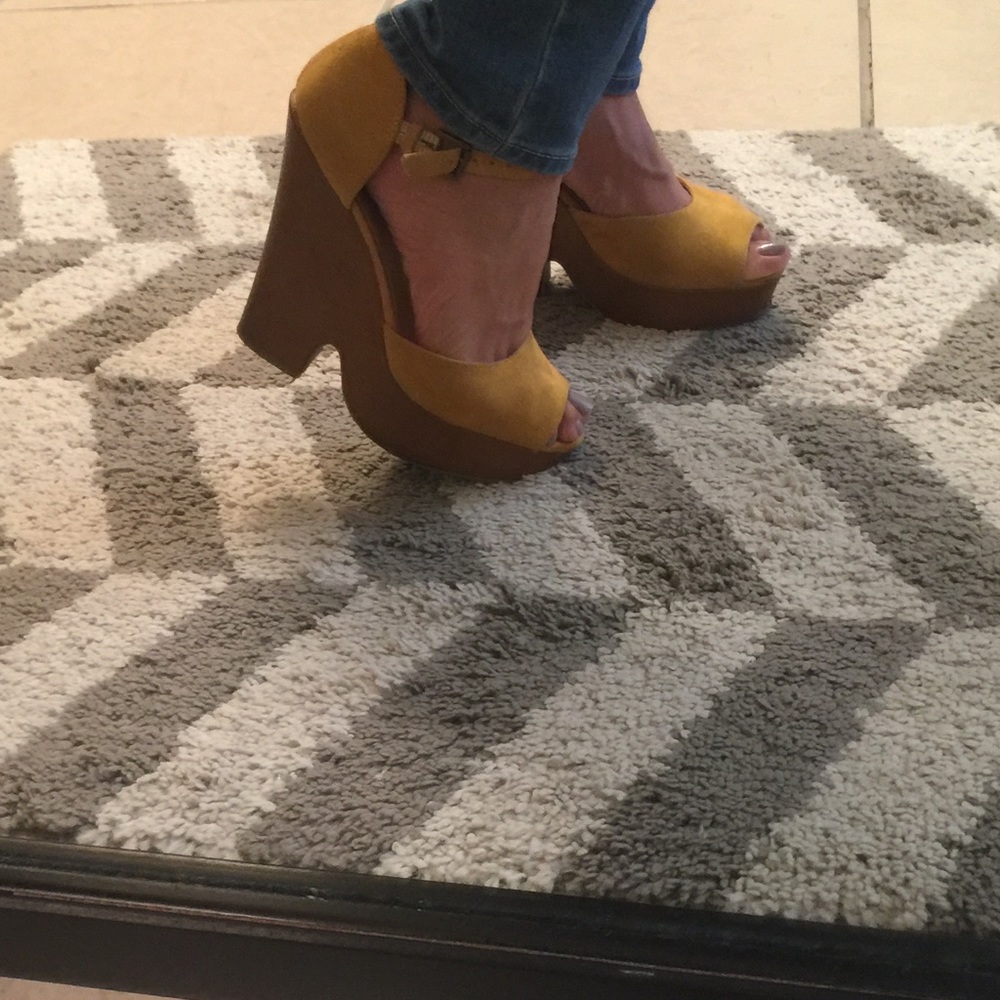 Lauren Conrad wedges