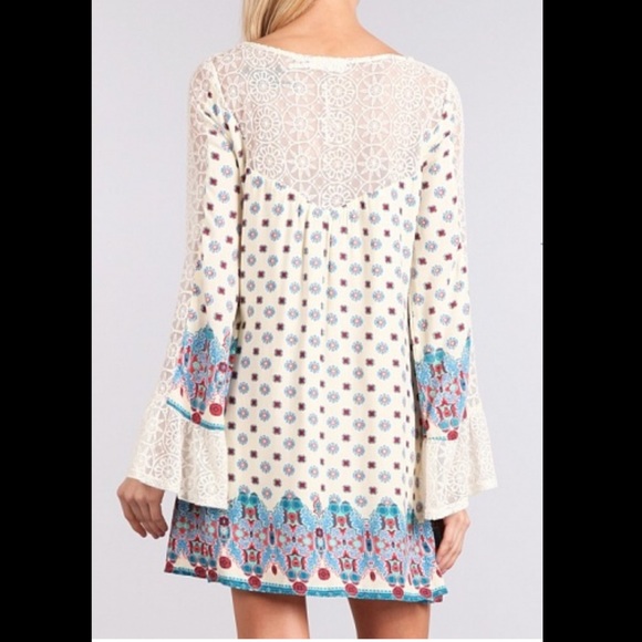Ivory Bell Sleeved Dress - Picture 4 of 5