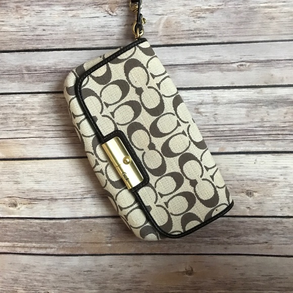 LIKE NEW Coach Wristlet - Picture 3 of 9