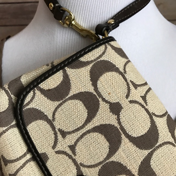 LIKE NEW Coach Wristlet - Picture 7 of 9