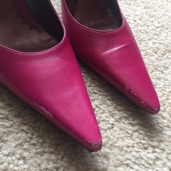 BCBGirls (Vintage) Pump w Metal Effect Heel - Picture 5 of 5